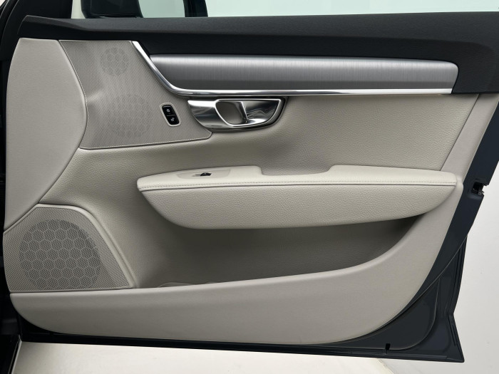 Volvo S90 D4 AWD MOMENTUM AUT CZ 2.0 d Momentum