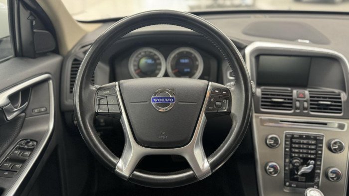 Volvo XC60 D5 AWD SUMMUM REZERVACE 2.4 d Summum