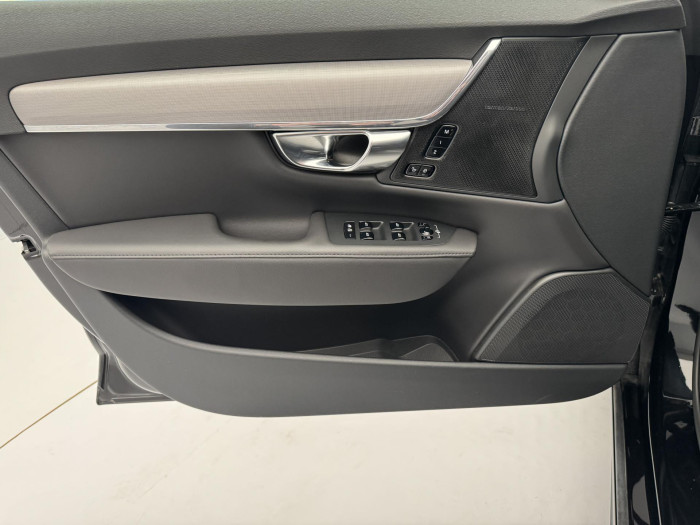 Volvo S90 T8 AWD RECHARGE AUT 1.maj.