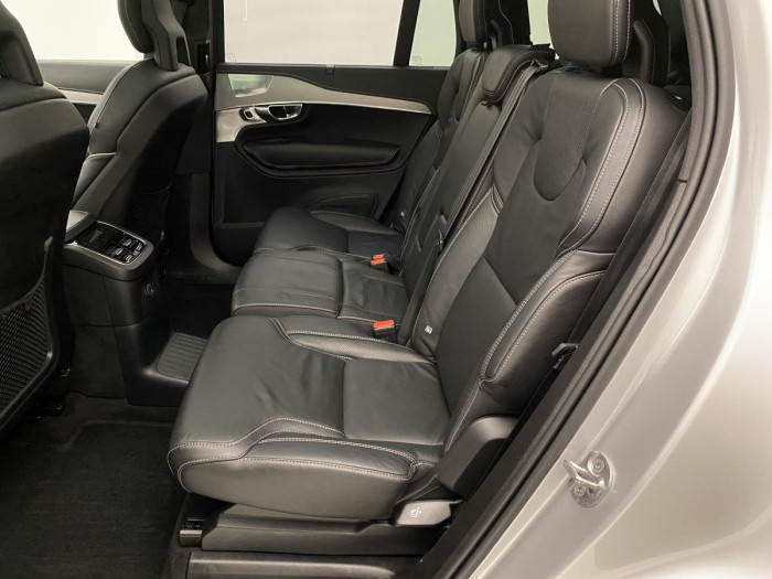 Volvo XC90 T8 AWD R-DESIGN REZERVACE