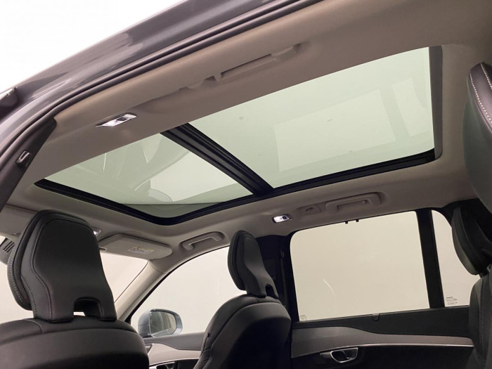 Volvo XC90 T6 AWD INSCRIPTION REZERVACE