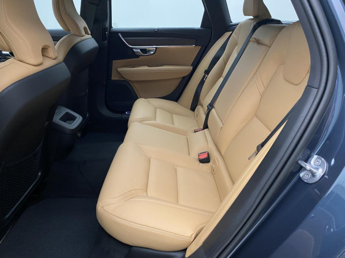 Volvo V90 B4 AWD AUT CROSS COUNTRY PLUS 2.0 Plus