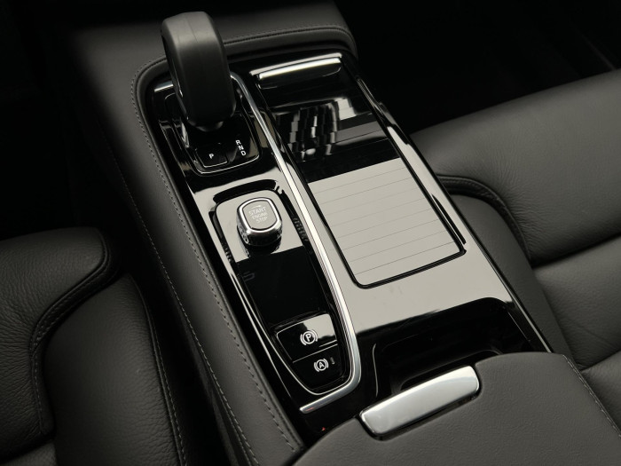 Volvo V90 T6 AWD RECHARGE PLUS DARK AUT