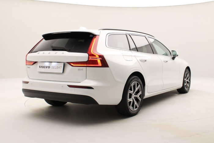 Volvo V60 B4 CORE AUT 1.MAJ