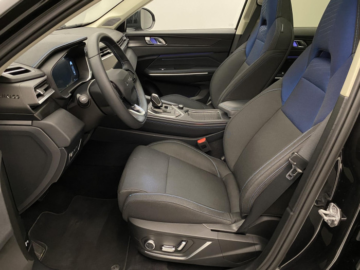 Lynk & Co 01 PHEV DCT AUT 1.maj