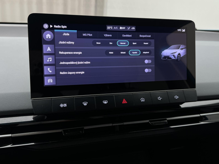 MG MG4 EV EXCLUSIVE 64 kWh CZ 1.maj. Exclusive