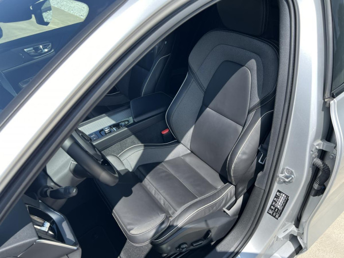 Volvo V60 B4 R-DESIGN Aut 1.maj.