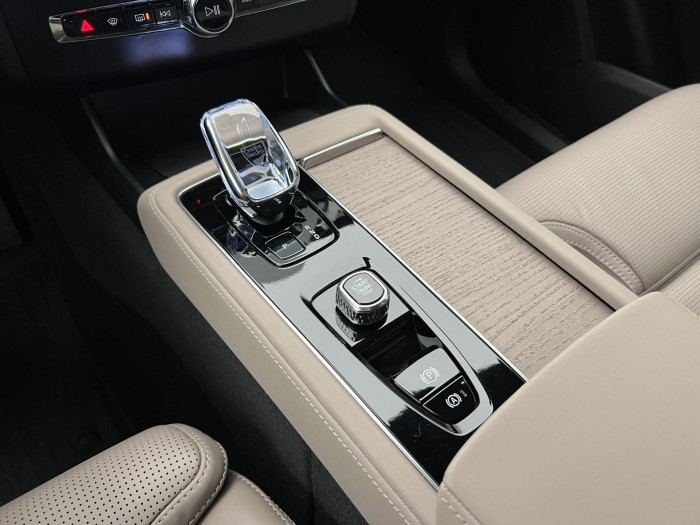 Volvo XC90 T8 AWD RECHARGE ULTRA BRIGHT