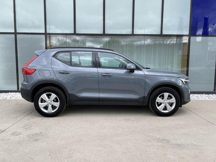 Volvo XC40 T2 ESSENTIAL CZ