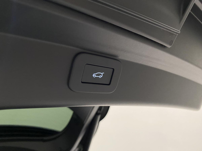 Jaguar I-Pace REZERVACE