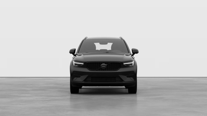 Volvo XC40 B3 AUT PLUS BLACK EDITION