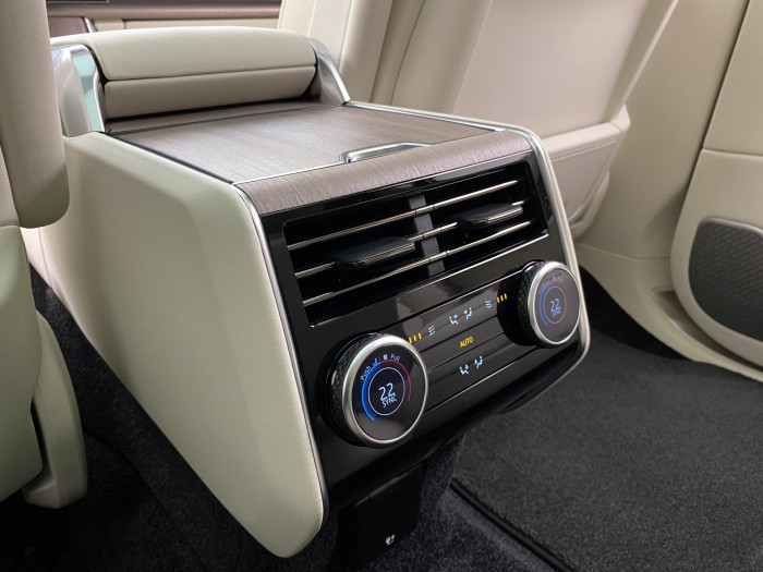 Land Rover Range Rover D350 AUTOBIOGRAPHY LWB 3.0 d