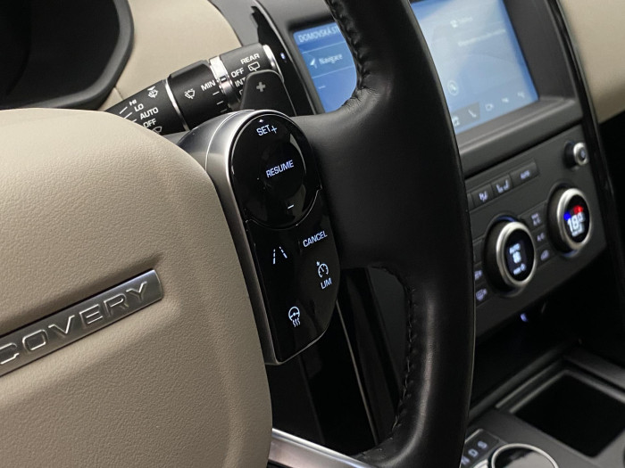 Land Rover Discovery 3,0 SD6 AWD SE AUT REZERVACE 3.0 SE