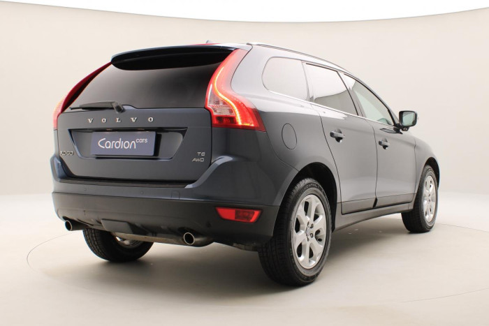 Volvo XC60 T6 AWD SUMMUM AUT REZERVACE 3.0 Summum