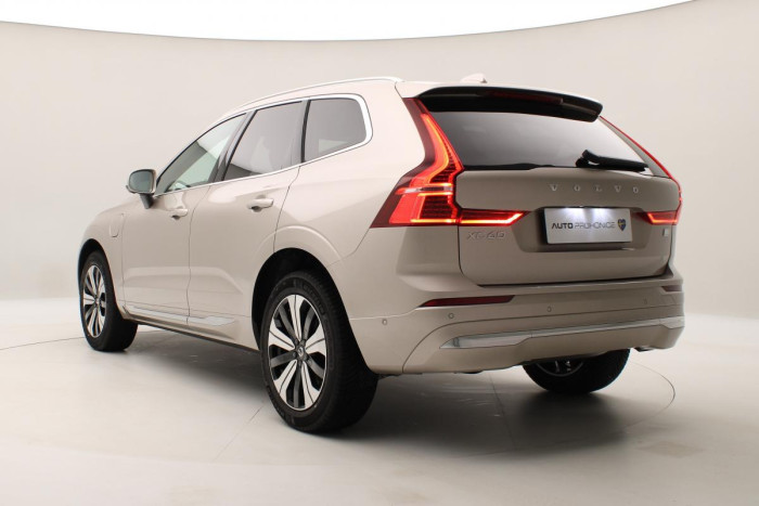 Volvo XC60 T6 AWD AT RECHARGE BRIGHT PLUS 2.0 AT Plus