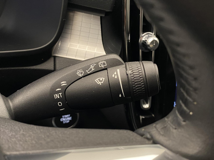 Volvo XC40 T4 MOMENTUM AUT CZ 2.0 Momentum