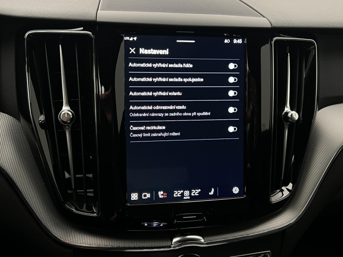 Volvo XC60 B5 AWD BLACK EDITION AUT CZ 2.0 Edition