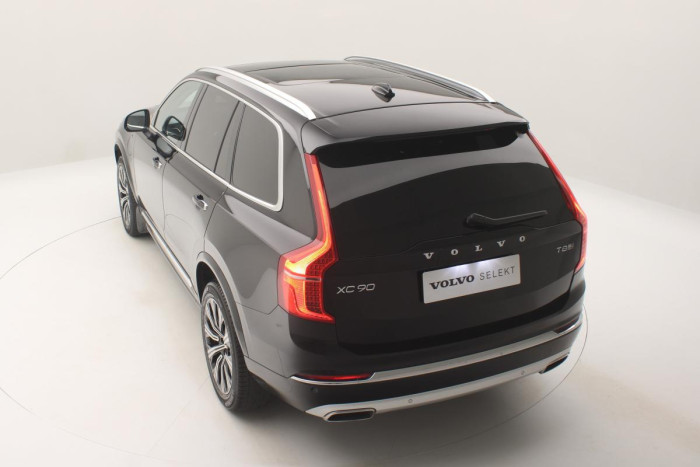 Volvo XC90 T8 AWD INSCRIPTION REZERVACE