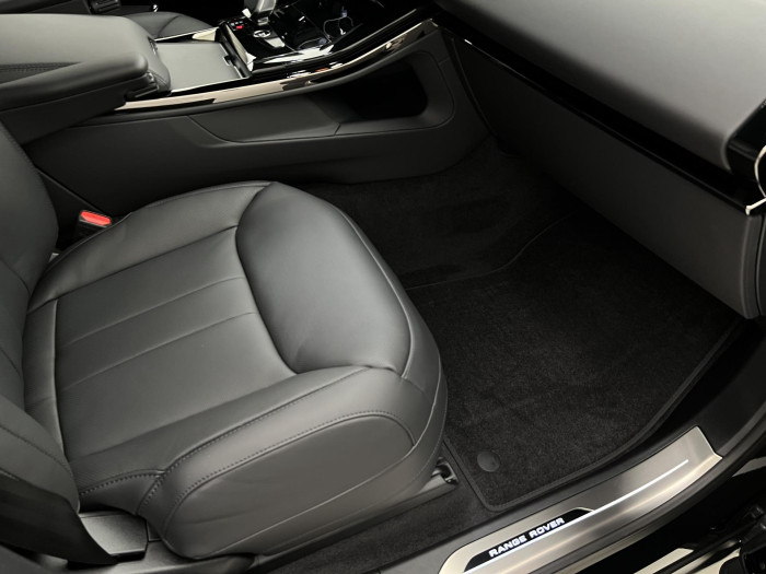 Land Rover Range Rover Sport D300 DYNAMIC SE AWD Aut 3.0 d Dynamic SE