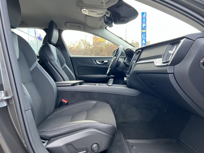 Volvo V60 B4 MOMENTUM Aut 1.maj. 2.0 Momentum