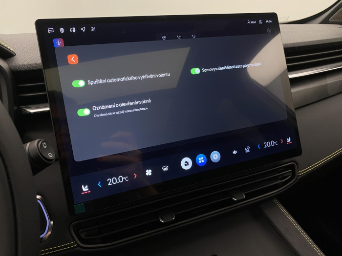 Lynk & Co 01 01 MORE PHEV