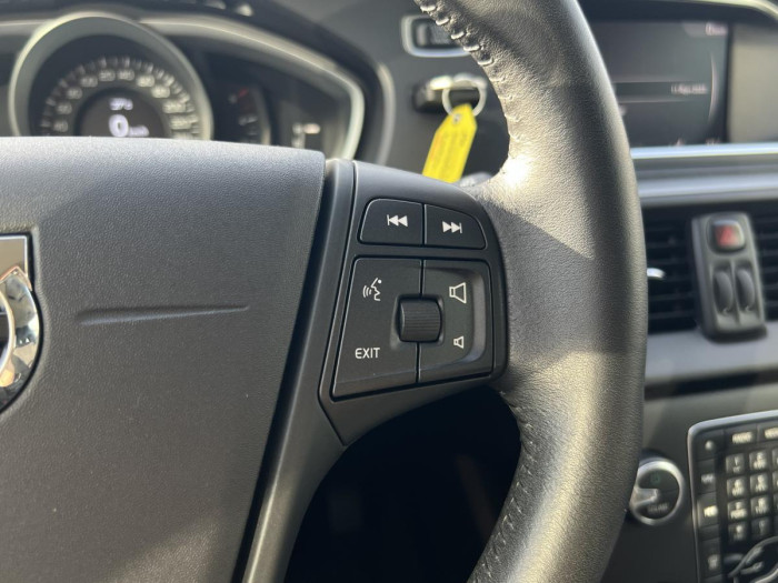 Volvo V40 D2 NAVIGACE Aut 1.maj. 2.0 d