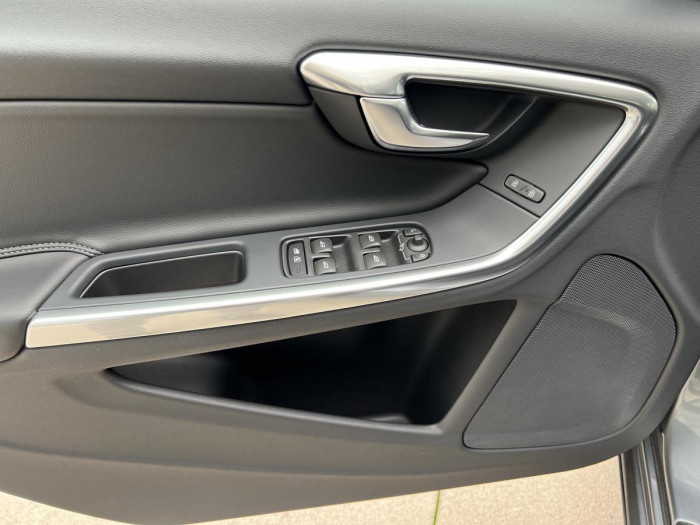 Volvo S60 D2 NAVIGACE 2.0 d