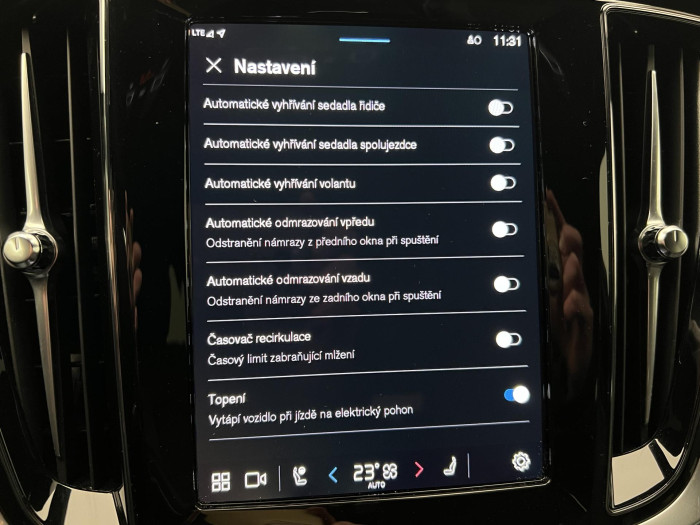 Volvo V60 T6 AWD RECHARGE PLUS DARK AUT