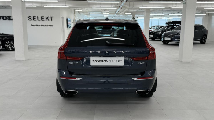 Volvo XC60 T8 AWD RECHARGE REZERVACE
