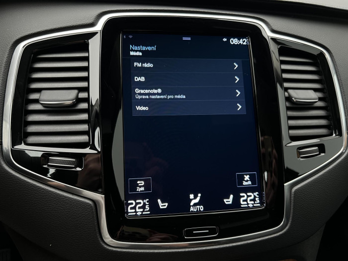Volvo XC90 B5 AWD INSCRIPTION 7MÍSTNÁ AUT