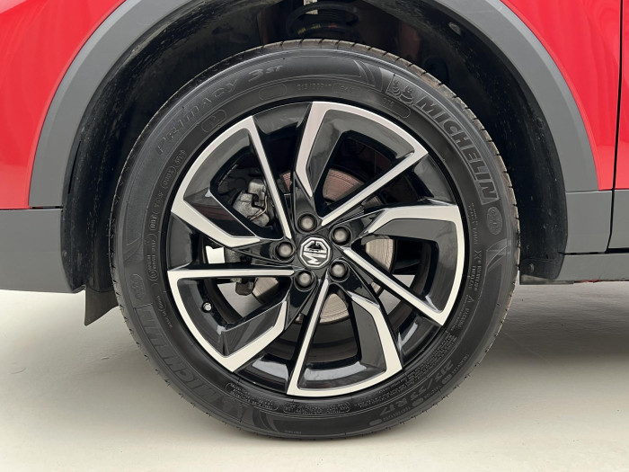 MG ZS 1.0T EXCLUSIVE AUT CZ 1.maj. 1.0 Exclusive