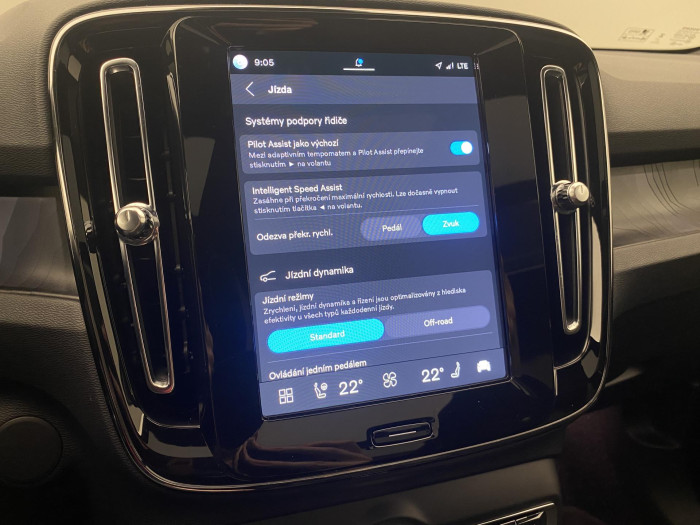 Volvo XC40 RECHARGE TWIN ENGINE PLUS CZ