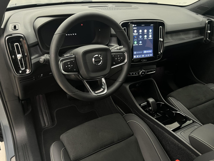 Volvo C40 RECHARGE TWIN MOTOR 1.maj.