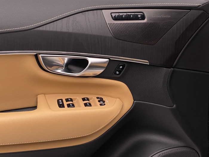 Volvo XC90 B5 AWD INSCRIPTION CZ 7míst