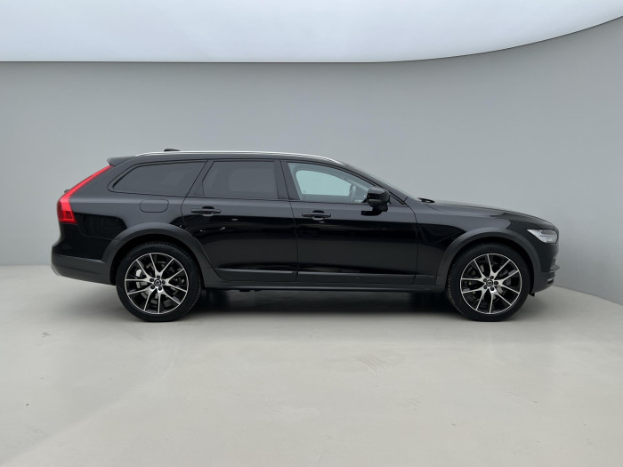 Volvo V90 CC D5 AWD PRO AUT 1.maj. 2.0 d CC CC