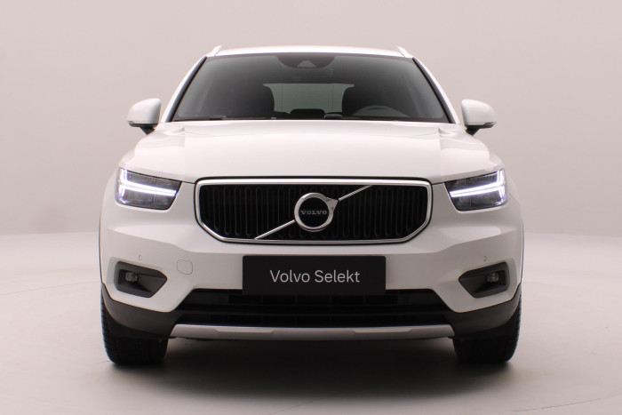 Volvo XC40 B4 MOMENTUM AUT CZ 2.0 Momentum