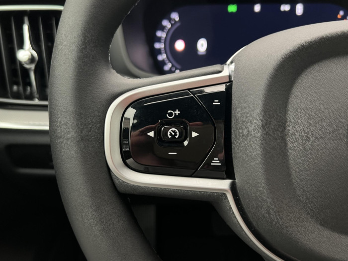 Volvo V60 B4 DARK PLUS