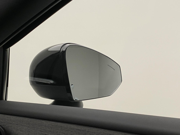 Volvo EX30 PURE ELECTRIC TWIN AWD ULTRA