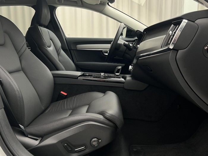 Volvo V90 T6 AWD RECHARGE PLUS DARK AUT