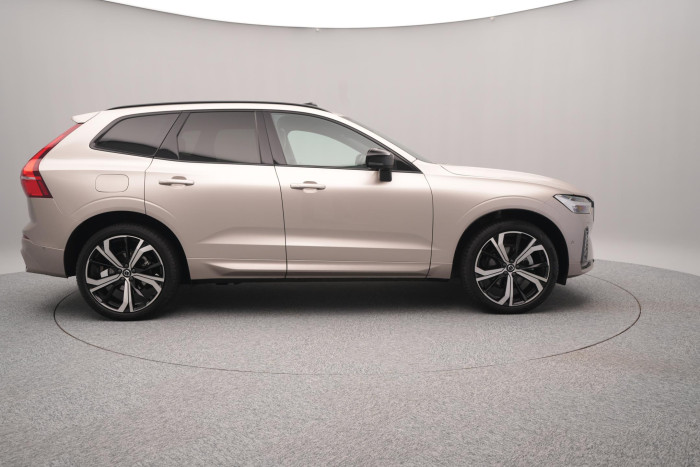Volvo XC60 B5 AWD DARK PLUS AUT