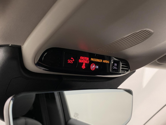 Volvo XC60 B4 AWD DARK PLUS AUT