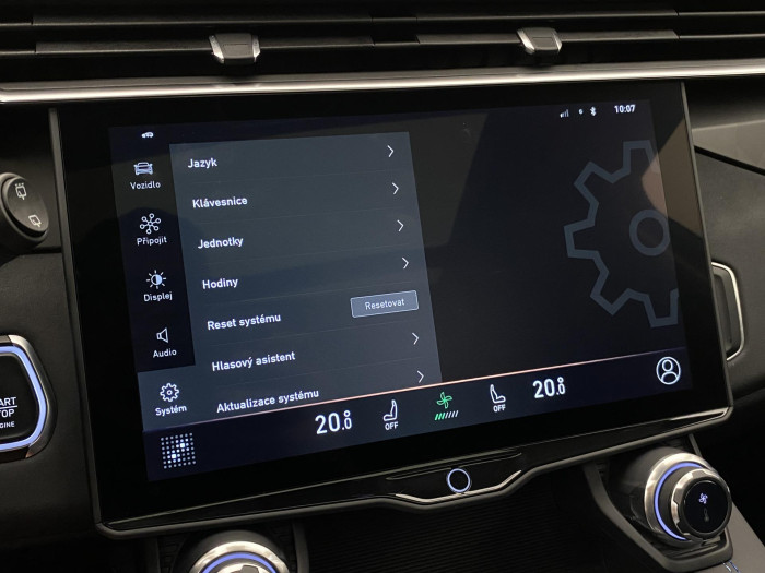 Lynk & Co 01 PHEV DCT AUT 1.maj