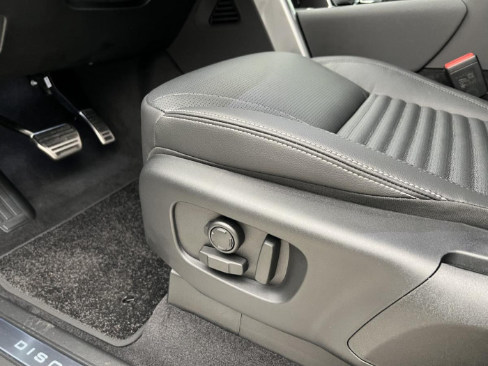 Land Rover Discovery D250 DYNAMIC SE AWD Aut 3.0 d Dynamic SE