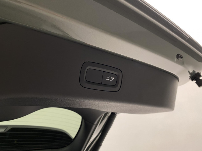 Lynk & Co 01 01 MORE PHEV