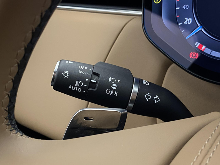 Land Rover Range Rover Sport P550e AUTOBIGRAPHY AWD