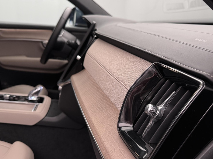 Volvo XC90 T8 AWD RECHARGE BRIGHT PLUS CZ