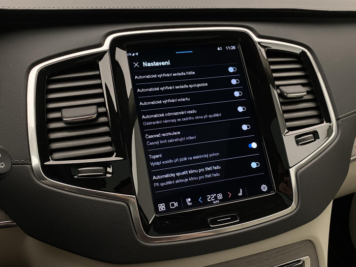 Volvo XC90 T8 AWD ULTRA DARK AUT CZ 7m