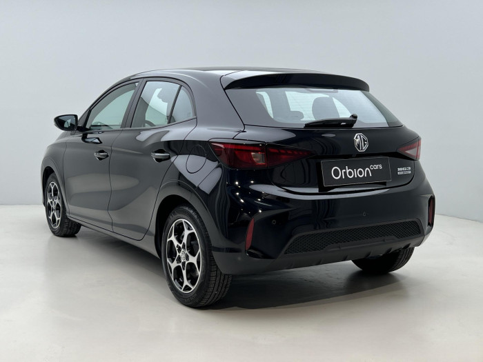 MG MG3 1.5 EMOTION Hybrid+ AUT CZ