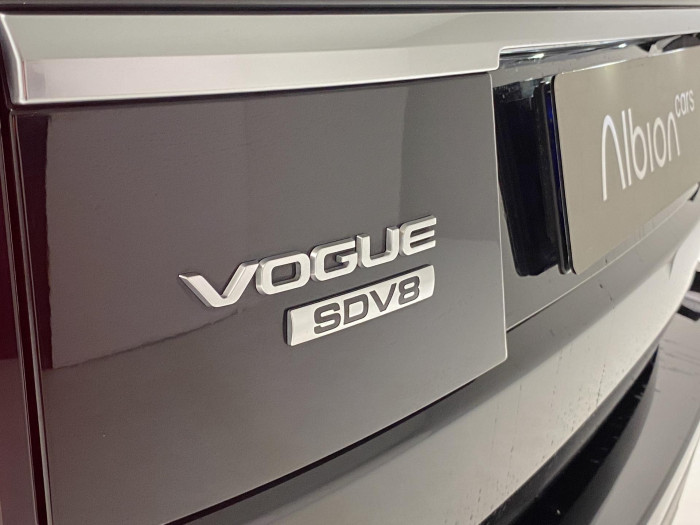 Land Rover Range Rover 4.4 SDV8 VOGUE AWD REZERVACE