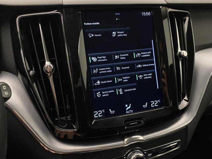 Volvo XC60 B4 AWD MOMENTUM AUT 2.0 Momentum